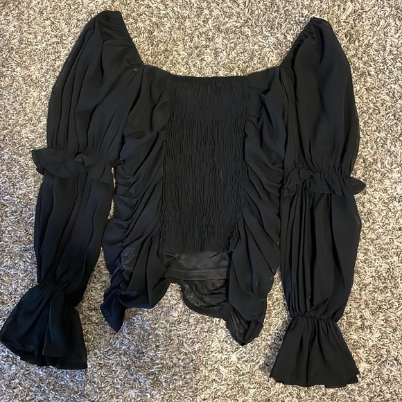 Nasty Gal Black Ruched Puff Sleeve Top - Picture 3 of 3